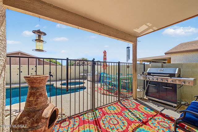 9910 E Deer Trail, Tucson, AZ 85748
