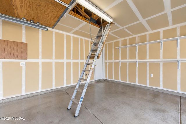 9910 E Deer Trail, Tucson, AZ 85748