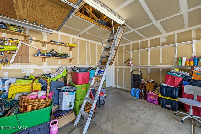 9910 E Deer Trail, Tucson, AZ 85748