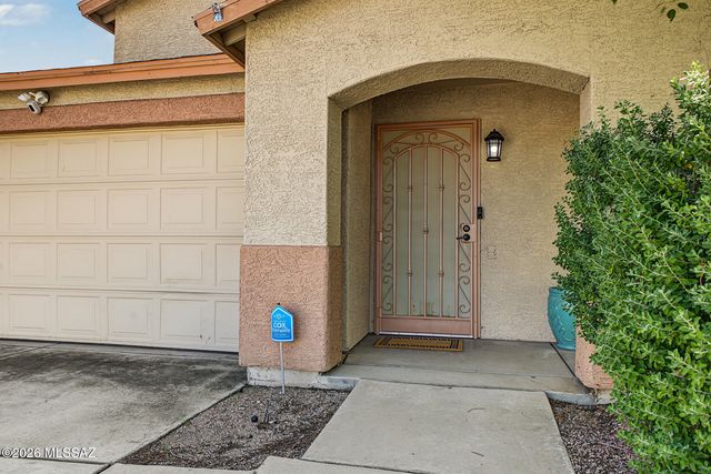 9910 E Deer Trail, Tucson, AZ 85748