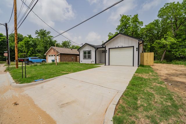 103 Ross Street W, Sulphur Springs, TX 75482