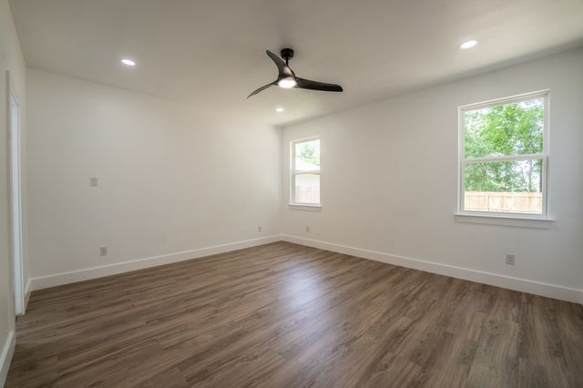 103 Ross Street W, Sulphur Springs, TX 75482