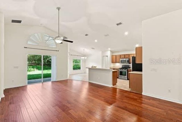 515 E VICTORIA TRAILS BOULEVARD, Deland, FL 32724