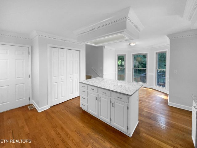 1832 Raven Hill Court, Knoxville, TN 37922