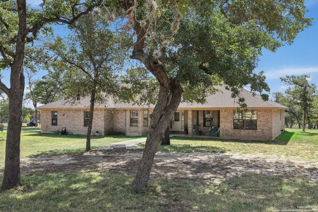 110 High Sierra, Seguin, TX 78155