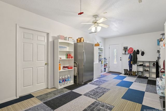 110 High Sierra, Seguin, TX 78155
