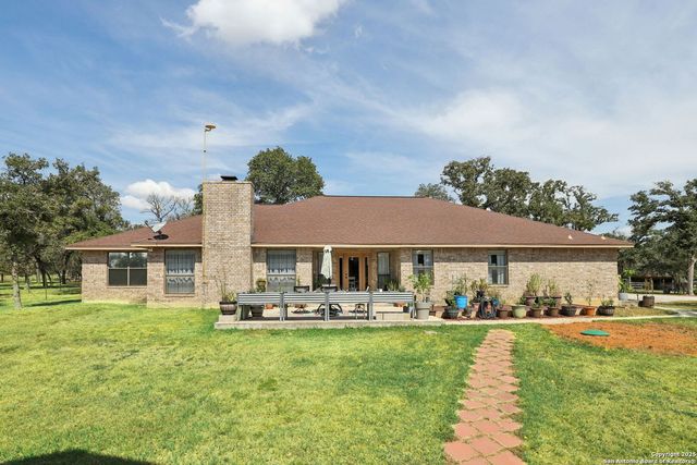 110 High Sierra, Seguin, TX 78155