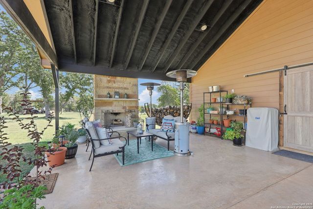 110 High Sierra, Seguin, TX 78155