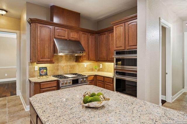 7218 Hovingham, San Antonio, TX 78257