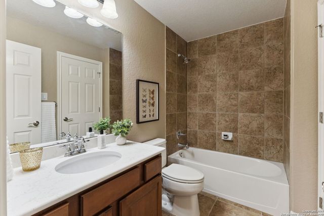 7218 Hovingham, San Antonio, TX 78257