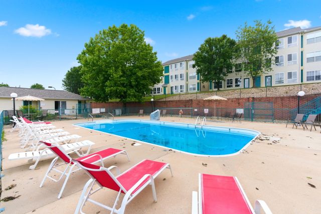 120 Spring Creek Court 1, Branson, MO 65616