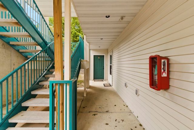 120 Spring Creek Court 1, Branson, MO 65616