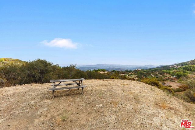14613 Yerba Buena Road, Malibu, CA 90265