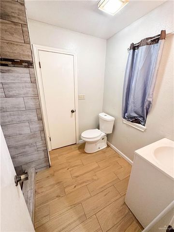 2409 S 41st Street, Mcallen, TX 78503