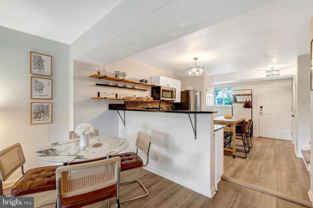 1281 N VAN DORN ST, Alexandria, VA 22304