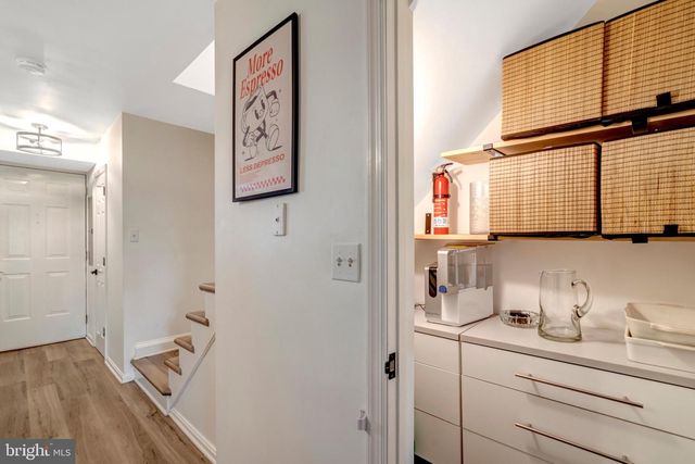 1281 N VAN DORN ST, Alexandria, VA 22304