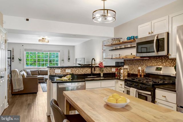 1281 N VAN DORN ST, Alexandria, VA 22304