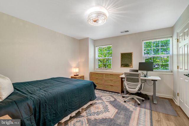 1281 N VAN DORN ST, Alexandria, VA 22304