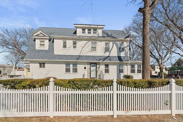 120-44 192nd Street, Saint Albans, NY 11412