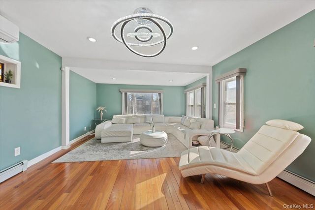 120-44 192nd Street, Saint Albans, NY 11412