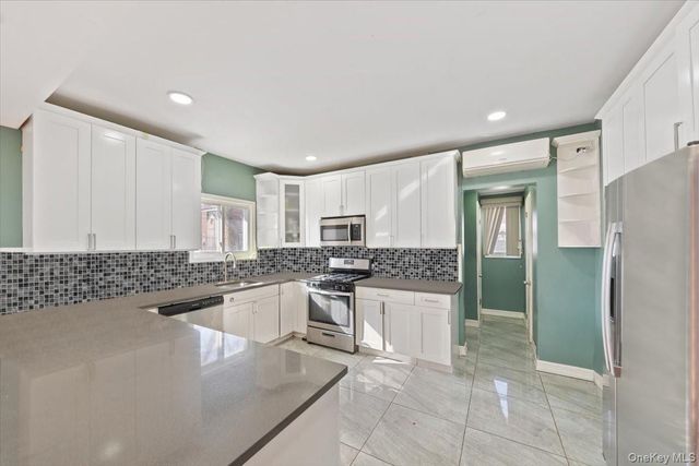 120-44 192nd Street, Saint Albans, NY 11412