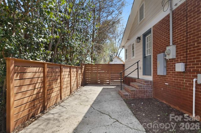 1538 Waddell Street, Charlotte, NC 28216