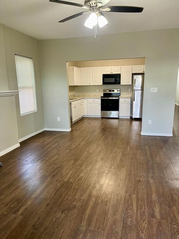 2735 Purington Avenue 101-20, Fort Worth, TX 76103