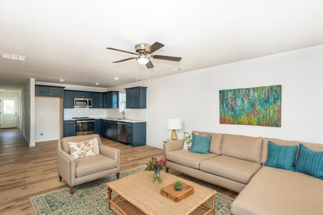 2657 FRAZIER LP, Columbia, MO 65202
