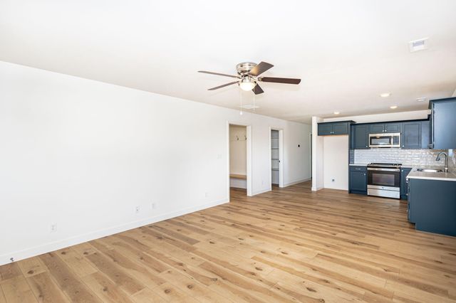 2657 FRAZIER LP, Columbia, MO 65202