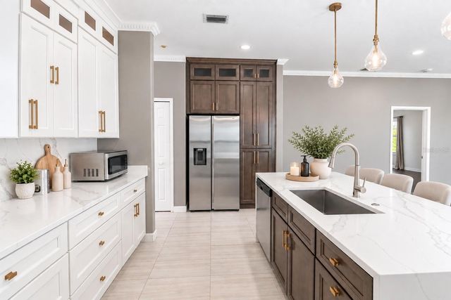5200 WATERVISTA DRIVE, Orlando, FL 32821