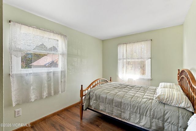 32 Arneytown Hornerstown Road, Cream Ridge, NJ 08514