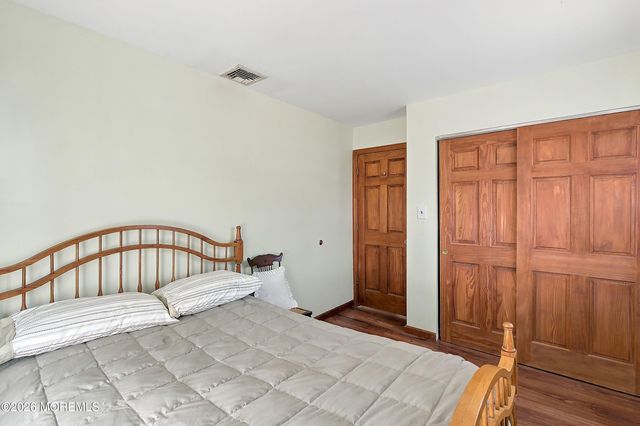 32 Arneytown Hornerstown Road, Cream Ridge, NJ 08514