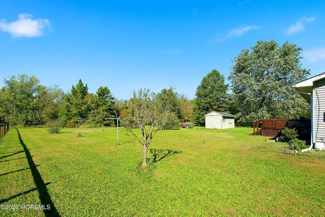 32 Arneytown Hornerstown Road, Cream Ridge, NJ 08514