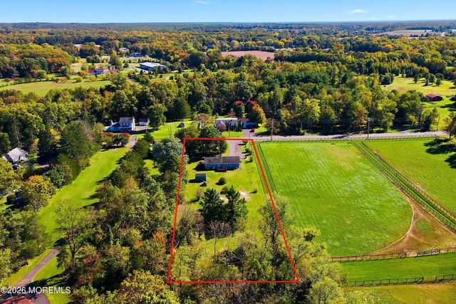 32 Arneytown Hornerstown Road, Cream Ridge, NJ 08514