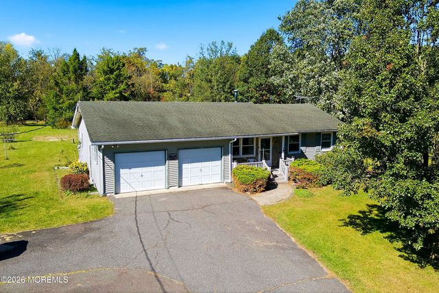32 Arneytown Hornerstown Road, Cream Ridge, NJ 08514