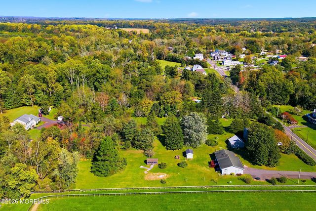 32 Arneytown Hornerstown Road, Cream Ridge, NJ 08514