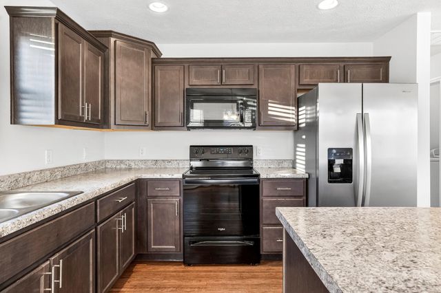 468 W Barcelona Street, Republic, MO 65738