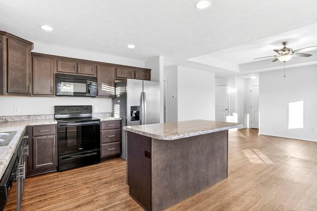 468 W Barcelona Street, Republic, MO 65738