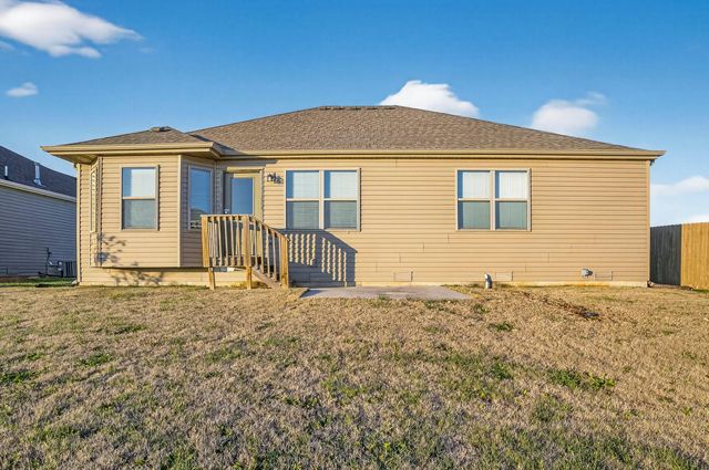 468 W Barcelona Street, Republic, MO 65738