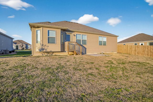 468 W Barcelona Street, Republic, MO 65738
