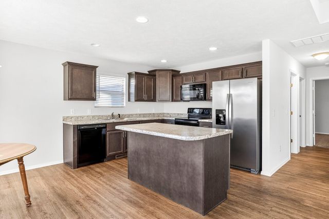 468 W Barcelona Street, Republic, MO 65738