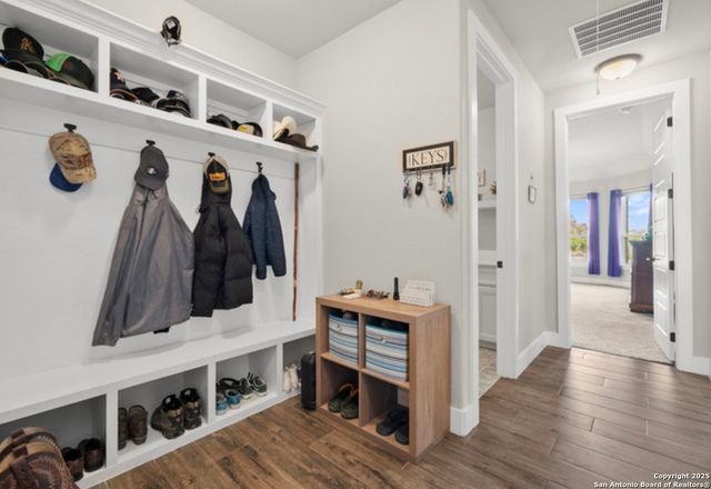 451 Stone Loop, Castroville, TX 78009