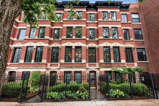 319 W WEBSTER Avenue 1, Chicago, IL 60614