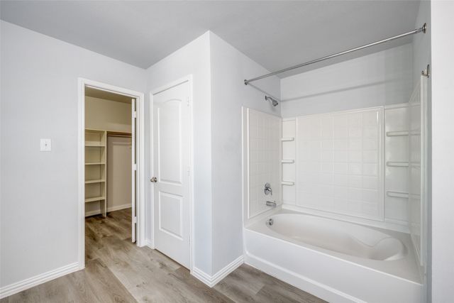 915 Penny Royal Court, Arlington, TX 76002