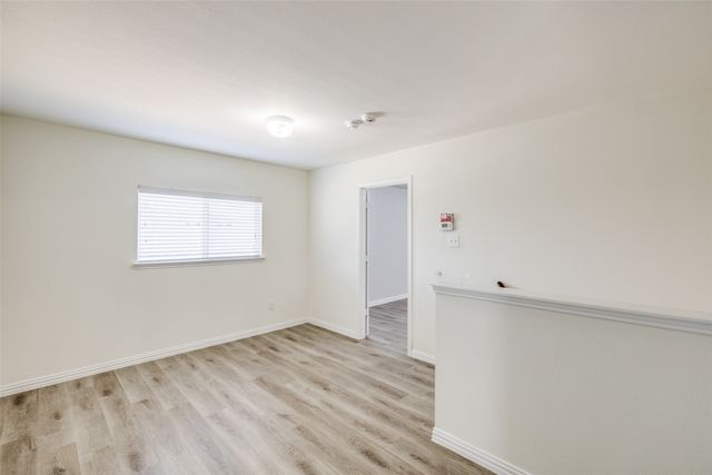 915 Penny Royal Court, Arlington, TX 76002