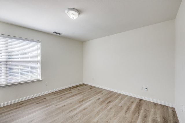 915 Penny Royal Court, Arlington, TX 76002