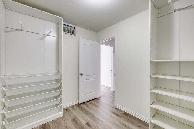 915 Penny Royal Court, Arlington, TX 76002