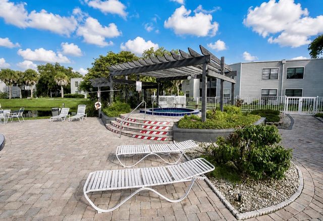 3712 SOUTHPOINTE DRIVE U6, Orlando, FL 32822
