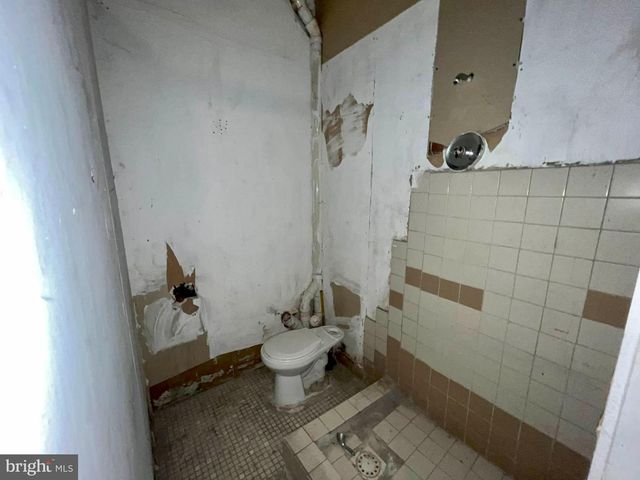 6705 HOLABIRD AVE, Baltimore, MD 21222