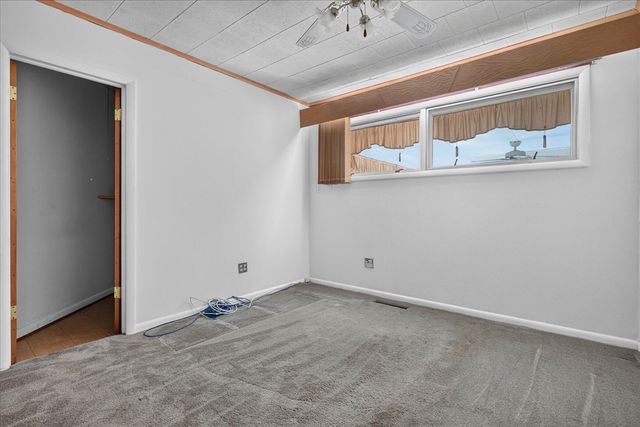1051 Sylvan Road, Benton Harbor, MI 49022